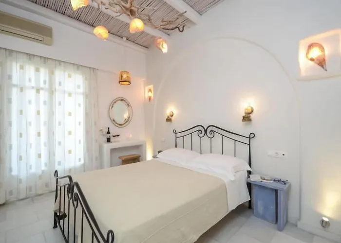 Отель Galini 2*