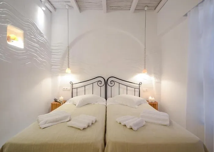 Отель Galini Naxos City