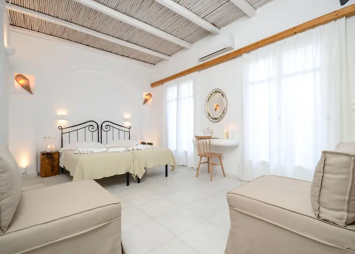 Отель Galini Naxos City