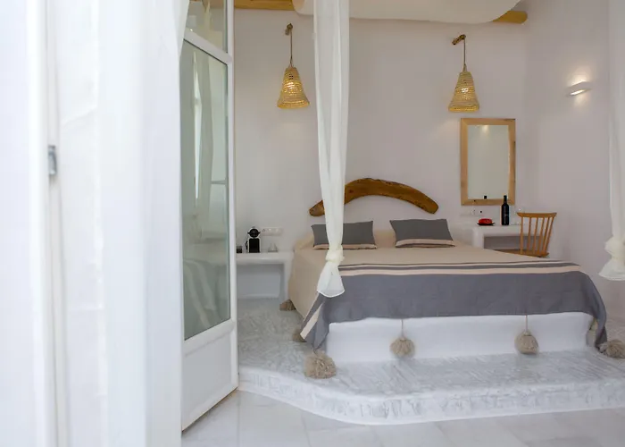 Отель Galini Naxos City